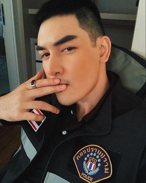 结实的男明星,盘点结实行星们的魅力瞬间